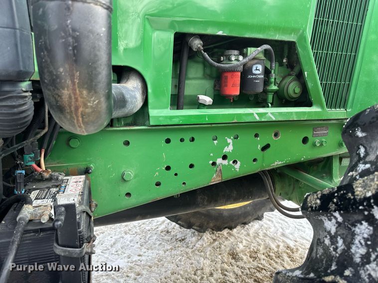 image for item DV0643 1996 John Deere 7400 MFWD tractor