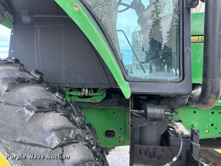 image for item DV0643 1996 John Deere 7400 MFWD tractor