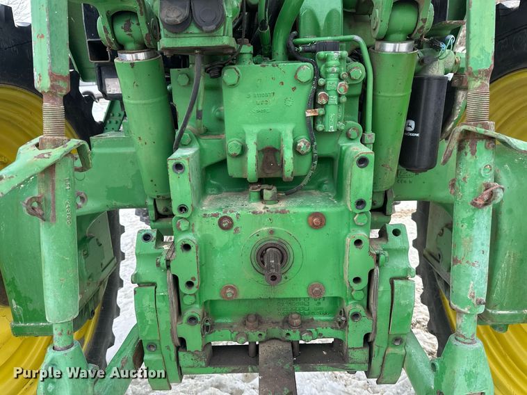 image for item DV0643 1996 John Deere 7400 MFWD tractor