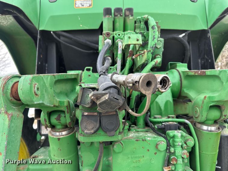image for item DV0643 1996 John Deere 7400 MFWD tractor