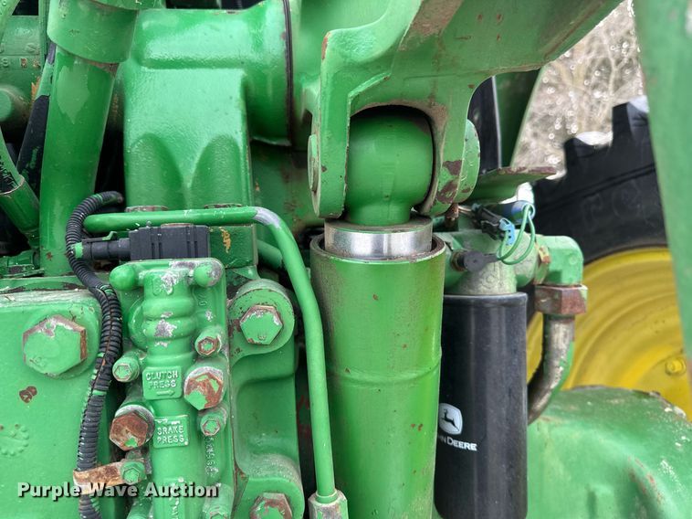 image for item DV0643 1996 John Deere 7400 MFWD tractor
