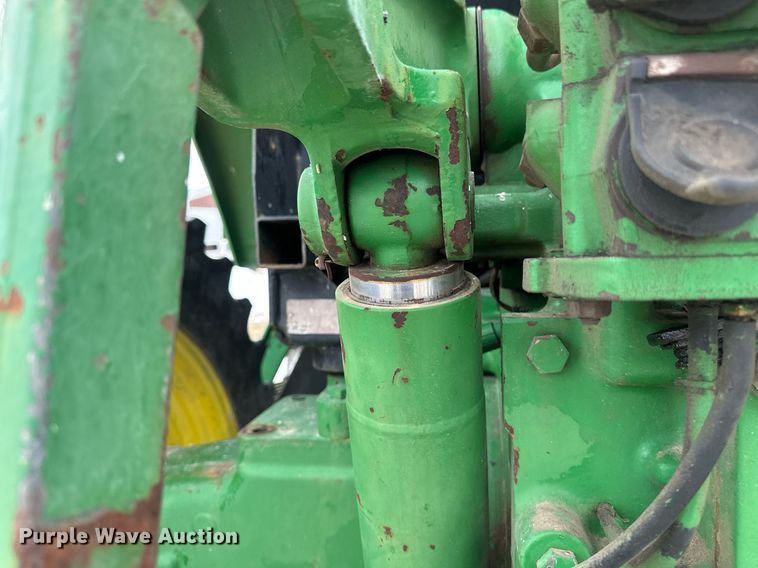 image for item DV0643 1996 John Deere 7400 MFWD tractor