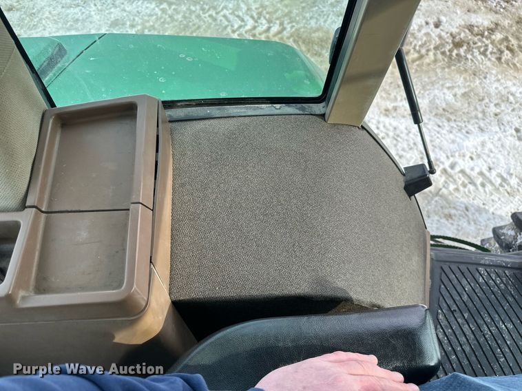 image for item DV0643 1996 John Deere 7400 MFWD tractor