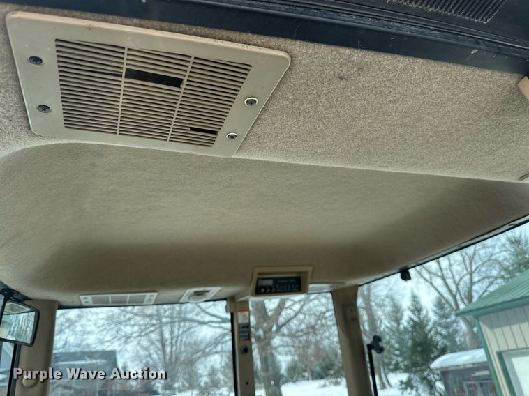 image for item DV0643 1996 John Deere 7400 MFWD tractor