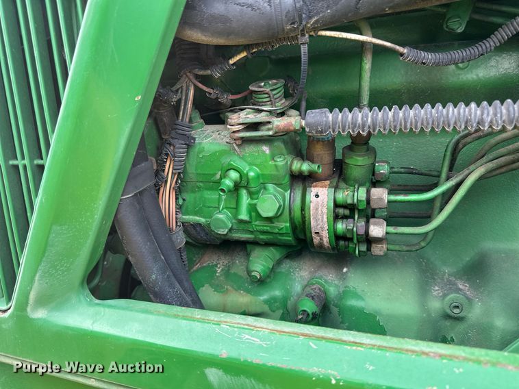 image for item DV0643 1996 John Deere 7400 MFWD tractor