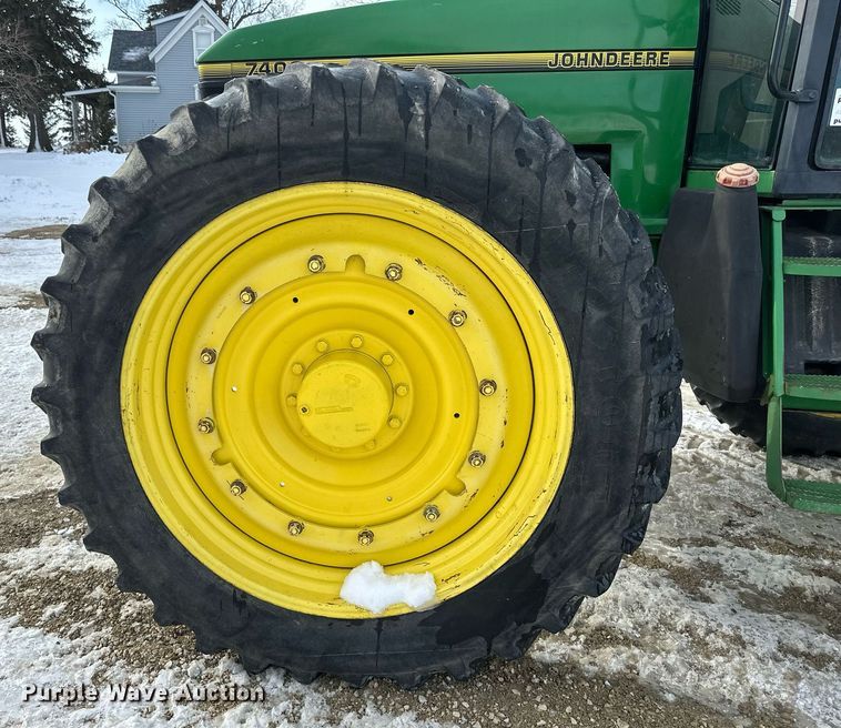 image for item DV0643 1996 John Deere 7400 MFWD tractor