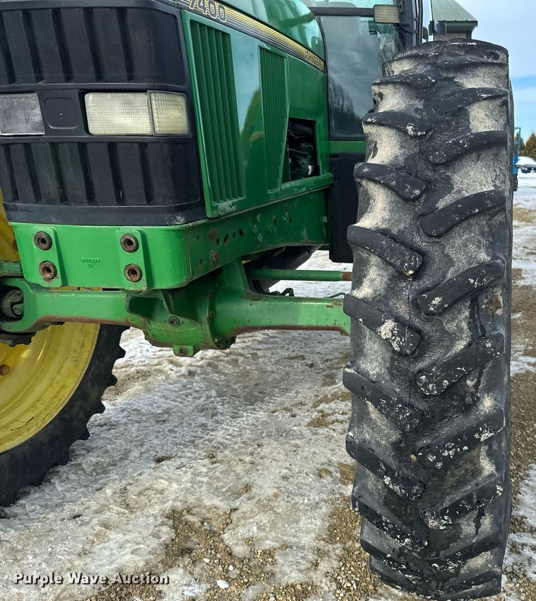 image for item DV0643 1996 John Deere 7400 MFWD tractor