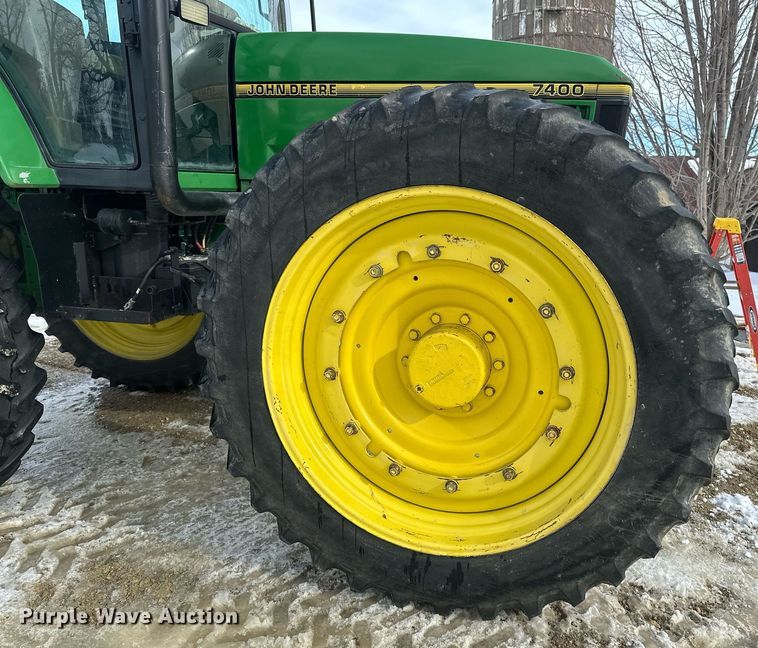 image for item DV0643 1996 John Deere 7400 MFWD tractor