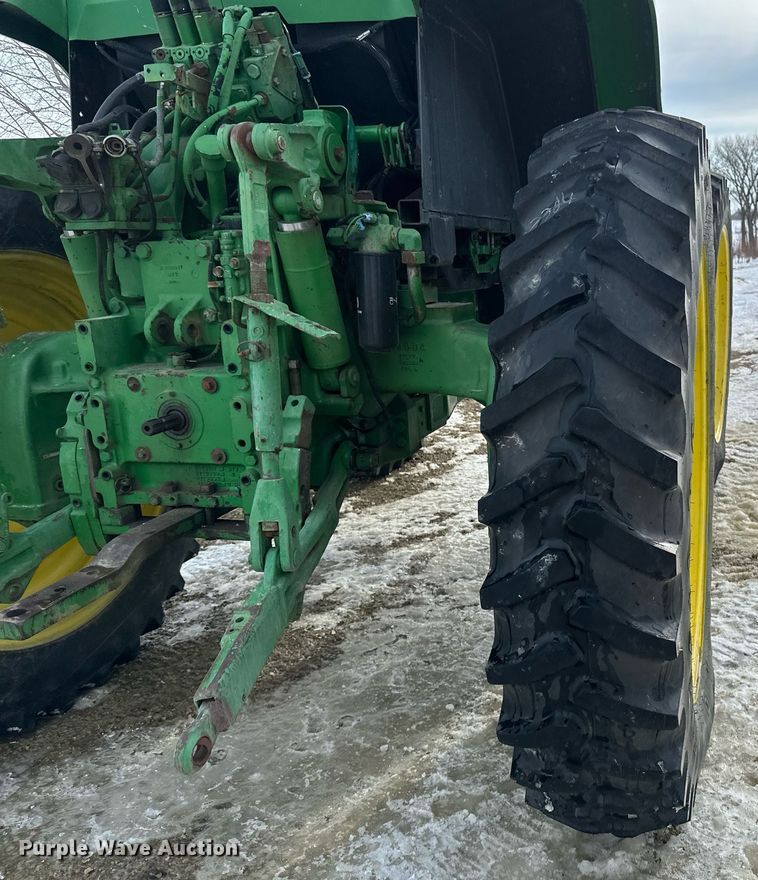 image for item DV0643 1996 John Deere 7400 MFWD tractor