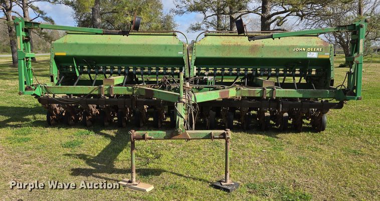 image for item DV1340 John Deere 1560 no-till grain drill