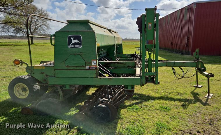 image for item DV1340 John Deere 1560 no-till grain drill