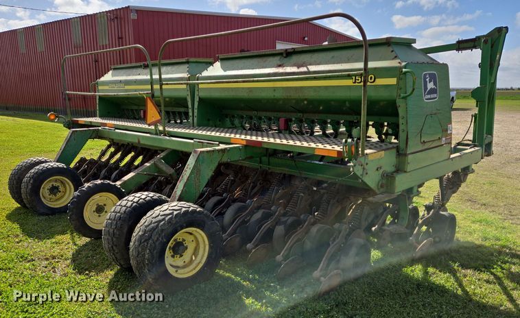 image for item DV1340 John Deere 1560 no-till grain drill
