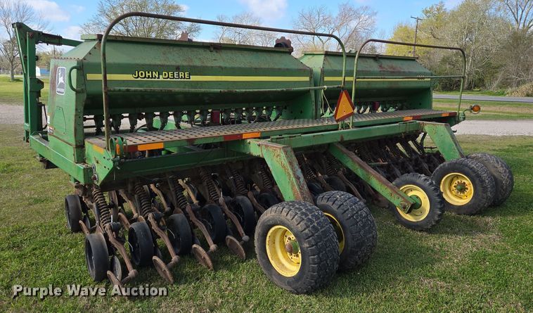 image for item DV1340 John Deere 1560 no-till grain drill