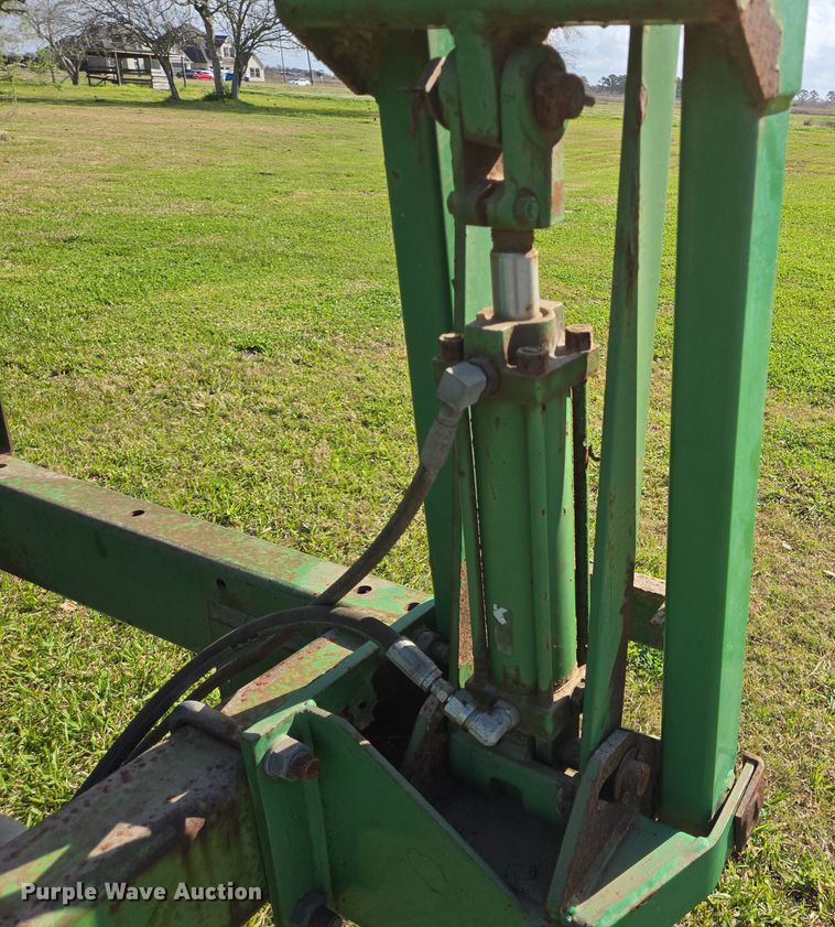 image for item DV1340 John Deere 1560 no-till grain drill