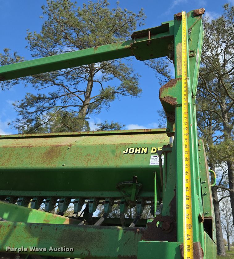image for item DV1340 John Deere 1560 no-till grain drill