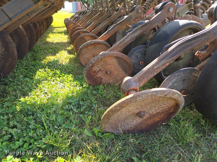 image for item DV1340 John Deere 1560 no-till grain drill