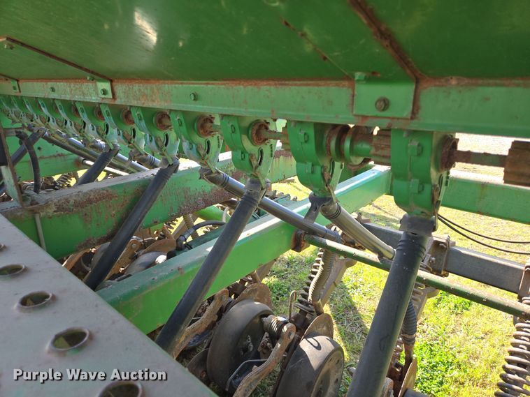 image for item DV1340 John Deere 1560 no-till grain drill