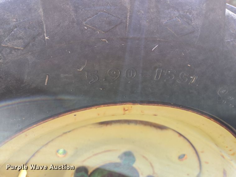 image for item DV1340 John Deere 1560 no-till grain drill