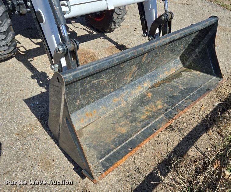 image for item DV1343 2021 Bobcat CT2040 MFWD tractor