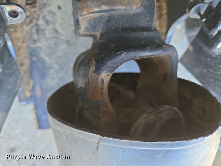 image for item DV1343 2021 Bobcat CT2040 MFWD tractor