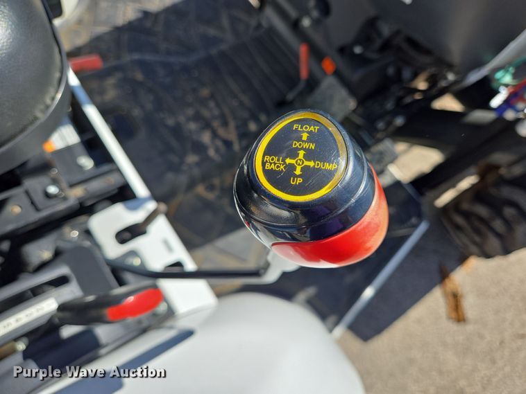 image for item DV1343 2021 Bobcat CT2040 MFWD tractor