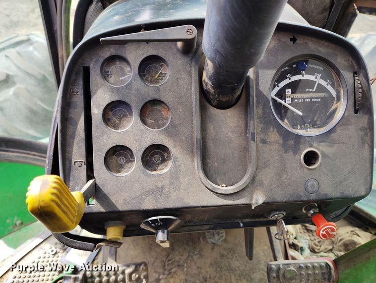 image for item DV6696 1978 John Deere 8430 4WD tractor