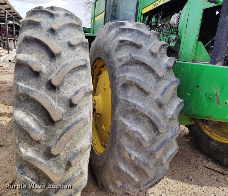 image for item DV6696 1978 John Deere 8430 4WD tractor