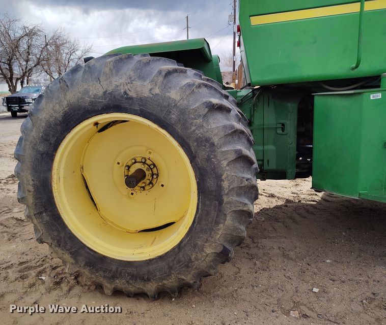 image for item DV6696 1978 John Deere 8430 4WD tractor