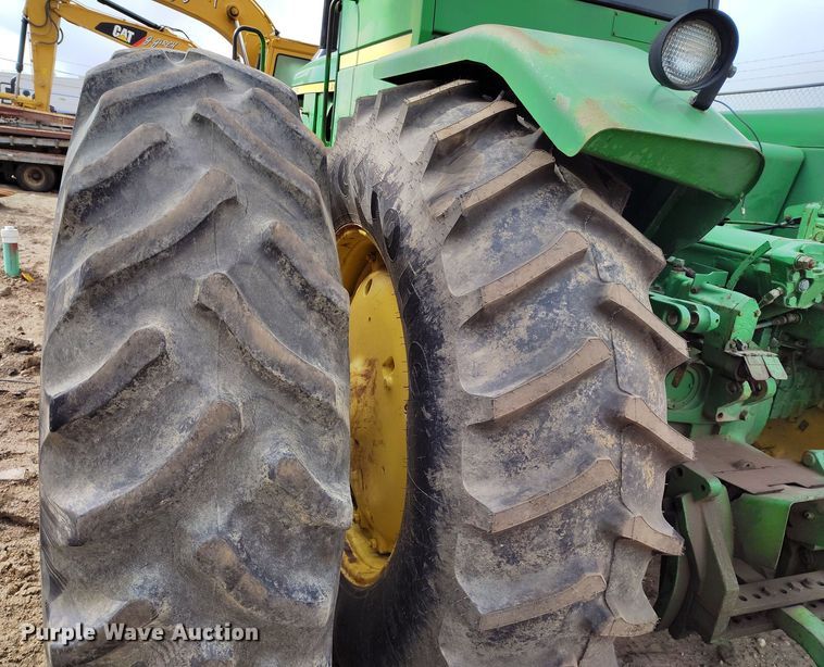 image for item DV6696 1978 John Deere 8430 4WD tractor