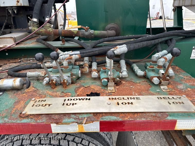 image for item DW2471 2013 Behnke Enterprises fertilizer tender trailer