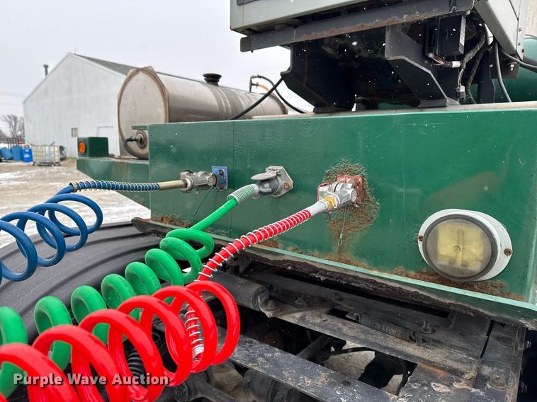 image for item DW2471 2013 Behnke Enterprises fertilizer tender trailer