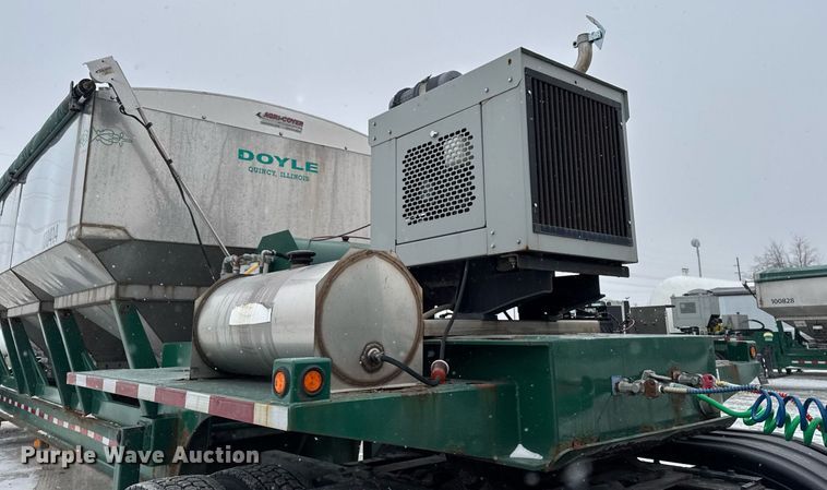 image for item DW2471 2013 Behnke Enterprises fertilizer tender trailer