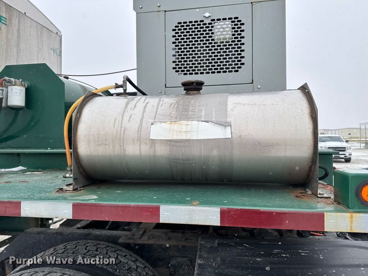 image for item DW2471 2013 Behnke Enterprises fertilizer tender trailer