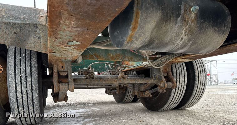 image for item DW2471 2013 Behnke Enterprises fertilizer tender trailer