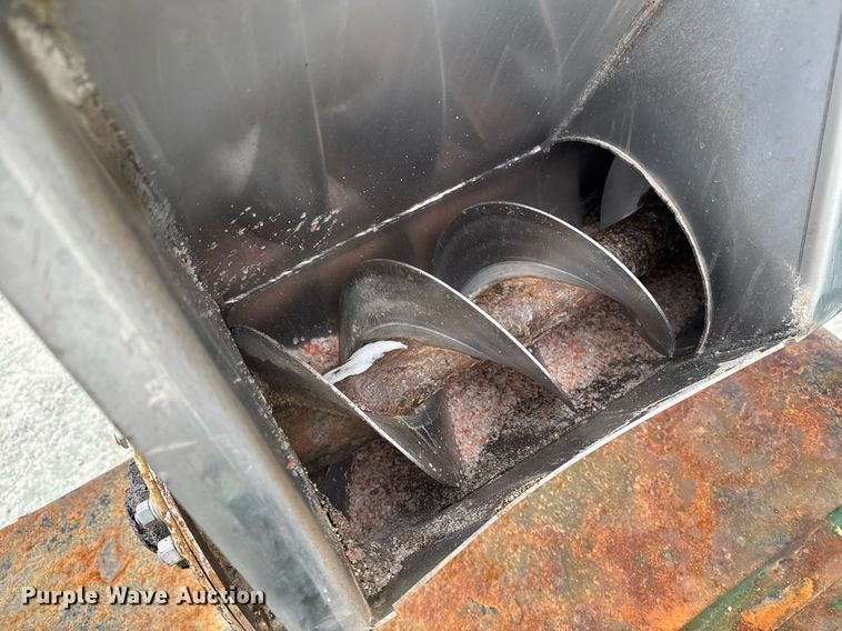 image for item DW2471 2013 Behnke Enterprises fertilizer tender trailer