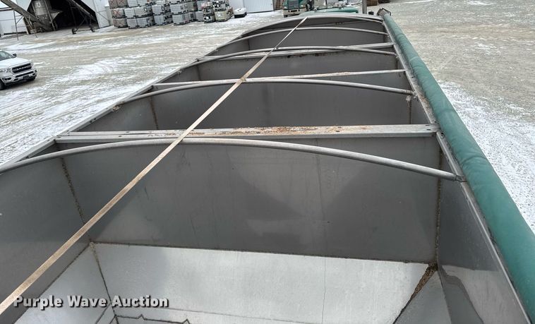 image for item DW2471 2013 Behnke Enterprises fertilizer tender trailer