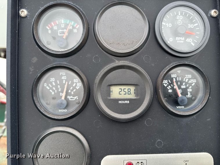 image for item DW2471 2013 Behnke Enterprises fertilizer tender trailer