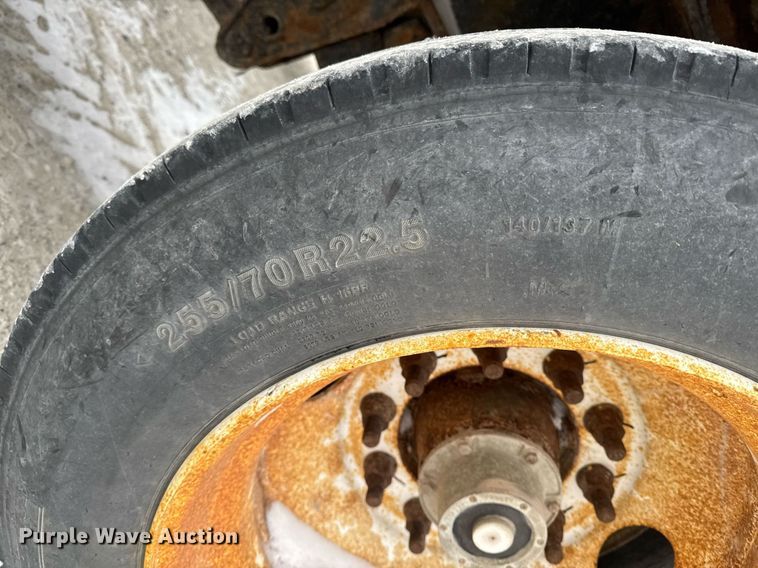 image for item DW2471 2013 Behnke Enterprises fertilizer tender trailer