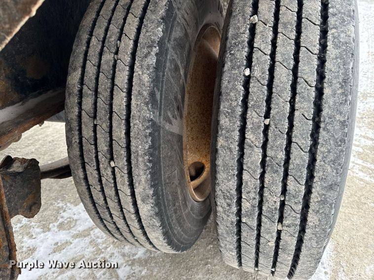 image for item DW2471 2013 Behnke Enterprises fertilizer tender trailer