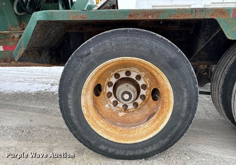 image for item DW2471 2013 Behnke Enterprises fertilizer tender trailer