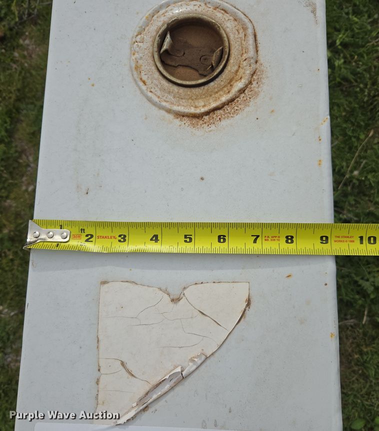 image for item DW8608 Delta 486000 auxiliary fuel Tank