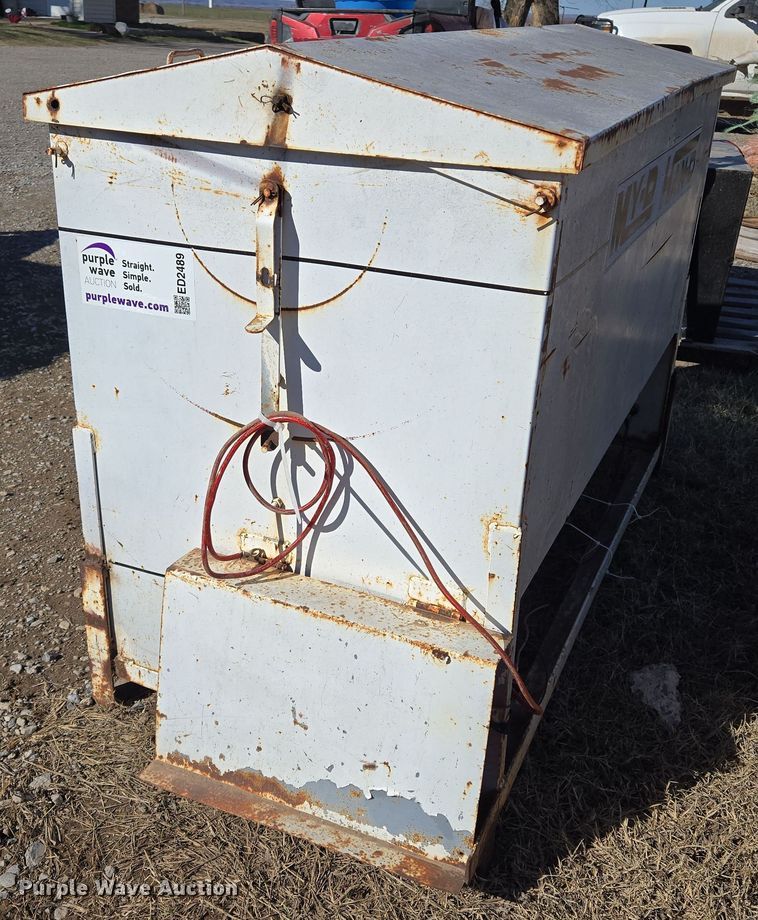 image for item ED2489 My-D Han-d cake feeder