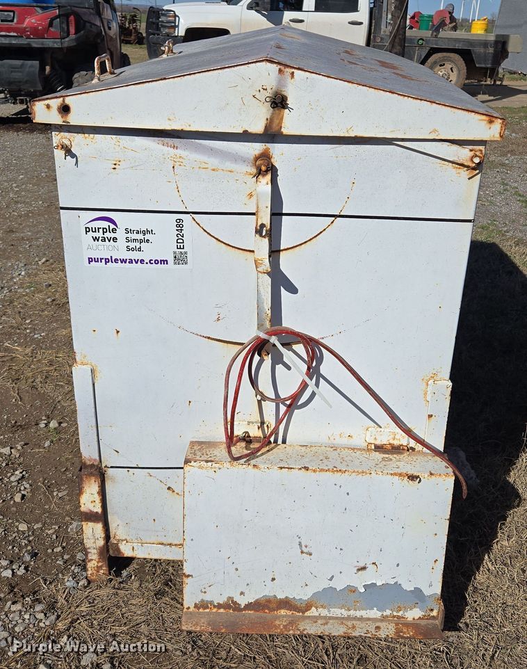 image for item ED2489 My-D Han-d cake feeder