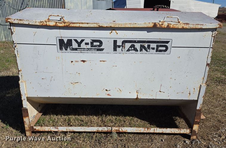 image for item ED2489 My-D Han-d cake feeder