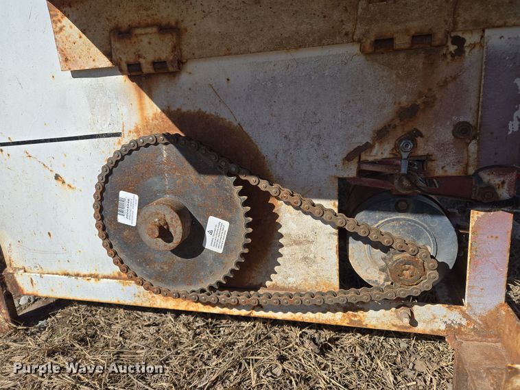 image for item ED2489 My-D Han-d cake feeder