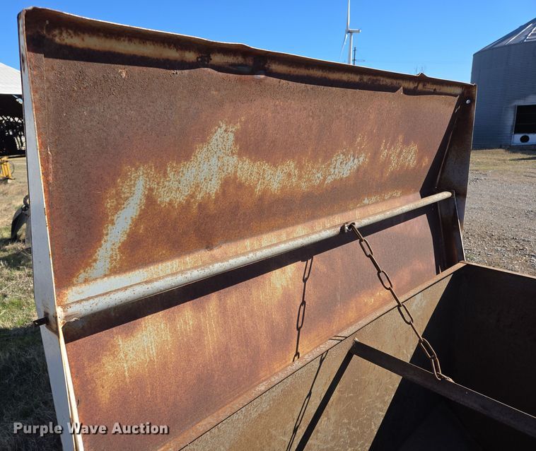 image for item ED2489 My-D Han-d cake feeder