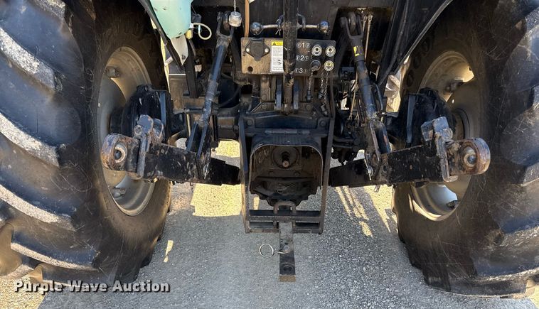 image for item ED4077 2004 Case IH JX95 MFWD tractor