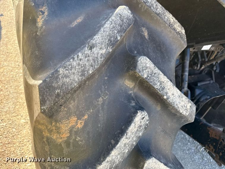 image for item ED4077 2004 Case IH JX95 MFWD tractor