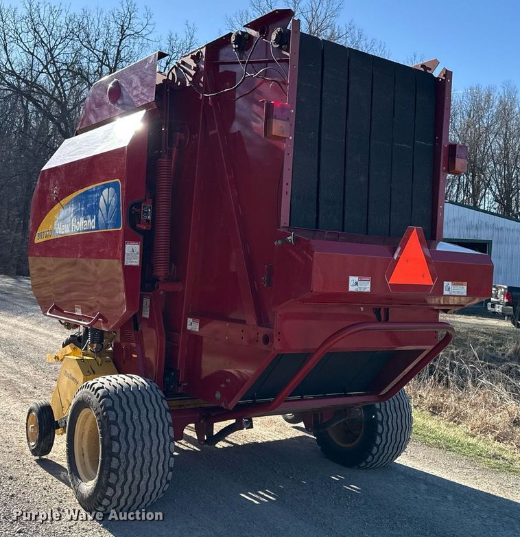 image for item ED4078 2011 New Holland BR7070 round baler