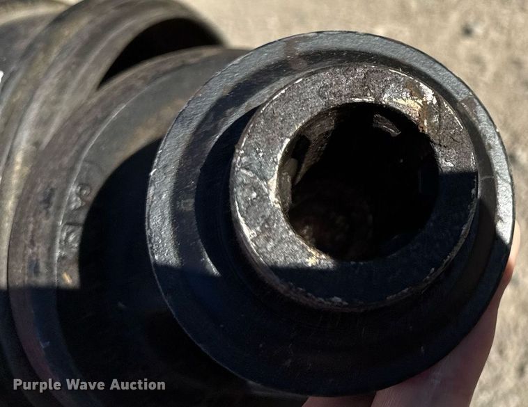 image for item ED4078 2011 New Holland BR7070 round baler